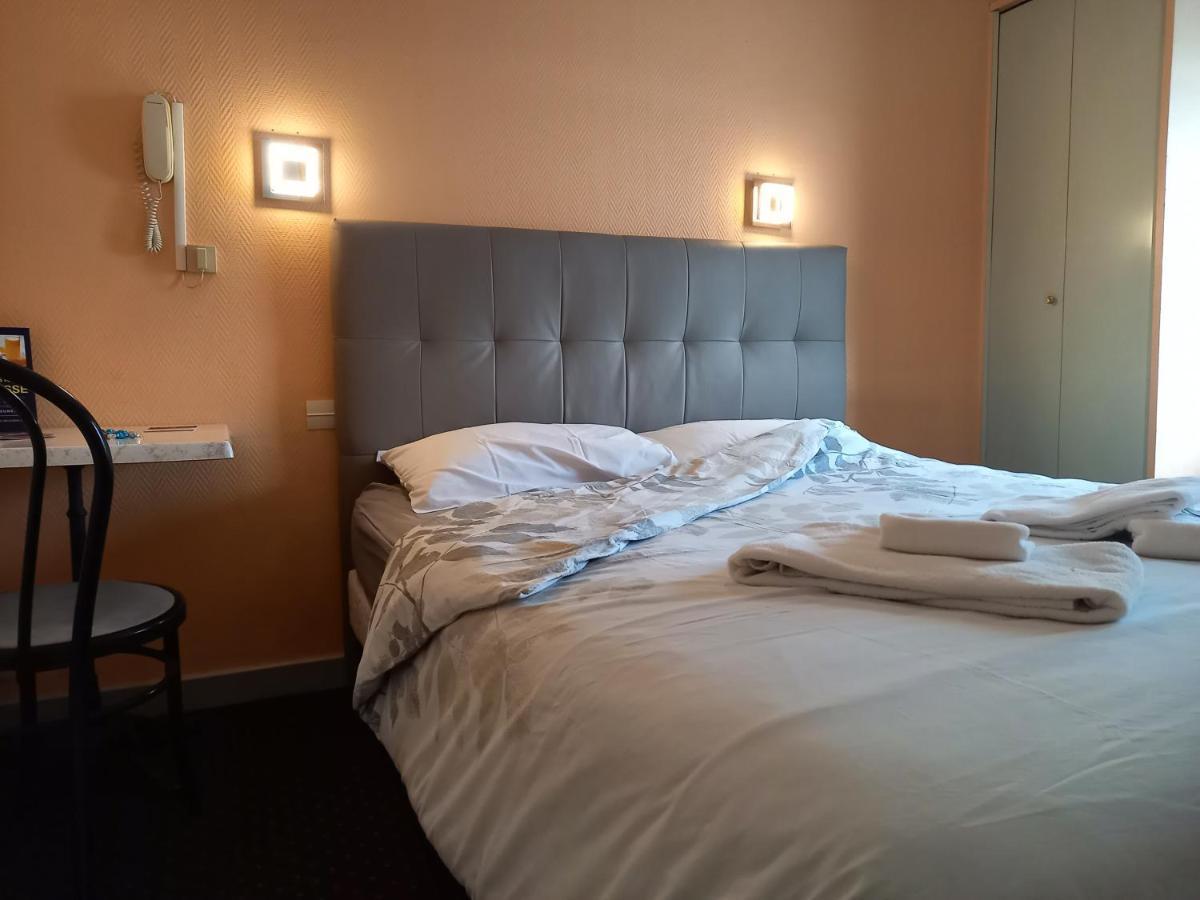 Le Terminus Fasthotel Soissons Centre Buitenkant foto